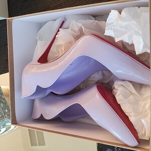 CHRISTIAN LOUBOUTIN Patent Hot Chick 100 Pumps 41 Lilac Smoke”
